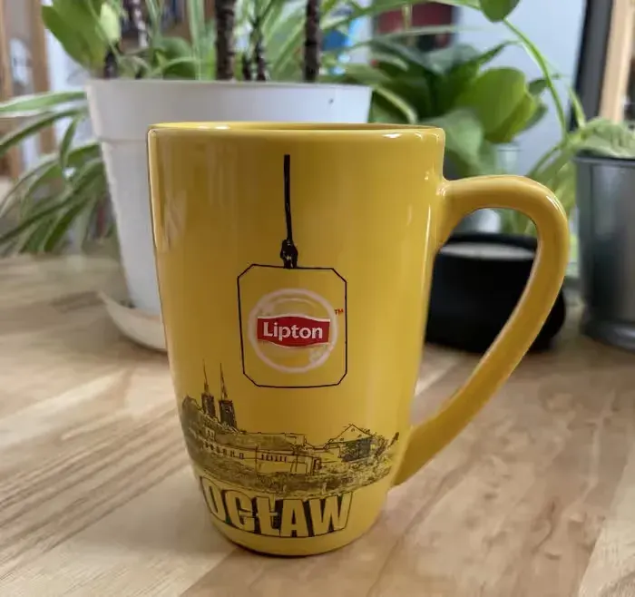 Kubek kolekcjonerski Lipton Wrocław — praca twórcy Jakub na Freshwall Marketplace