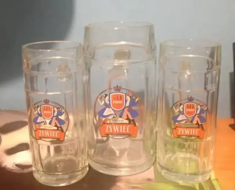 Kufle Żywca.      . — praca twórcy Agata na Freshwall Marketplace