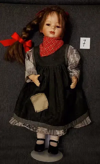 Lalka z kolekcji. Porcelana z zachowaniem szczegółów. Polecam. — praca twórcy Poliski na Freshwall Marketplace