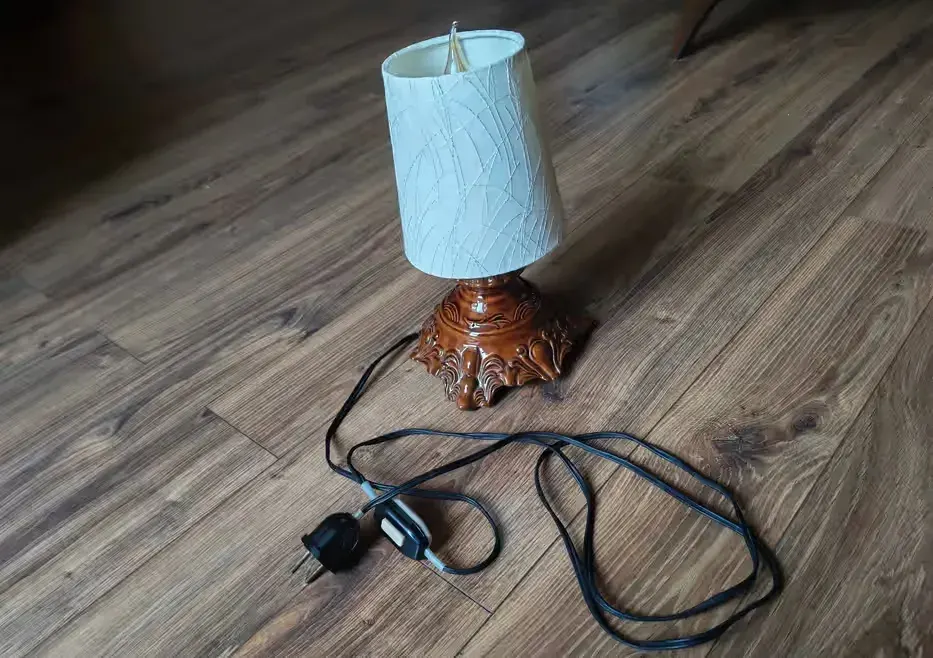 Lampa ceramiczna elektryczna vintage Mirostowice upcykling — praca twórcy Barbara na Freshwall Marketplace