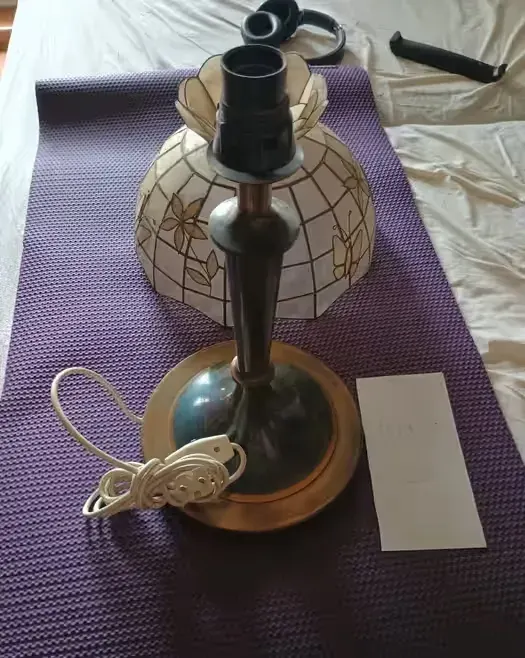 Lampa mosiądz z kloszem z wybuch łusek Aka Berlin 1979 — praca twórcy Marcin na Freshwall Marketplace