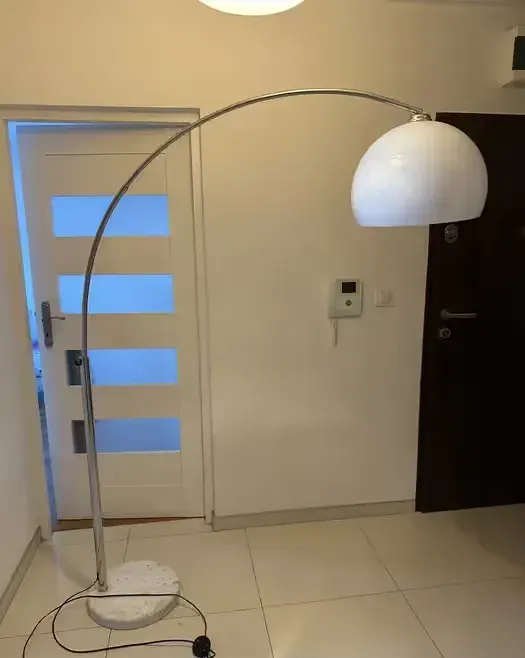 Lampa stojaca vintage z lat 80 niemiecka — praca twórcy Maciej na Freshwall Marketplace