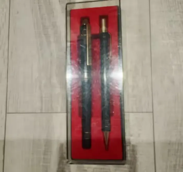 micro ceramic pen vintage — praca twórcy Znajdyprl na Freshwall Marketplace