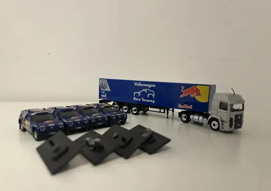 Model Volkswagen Touareg Red Bull — praca twórcy Eryk na Freshwall Marketplace