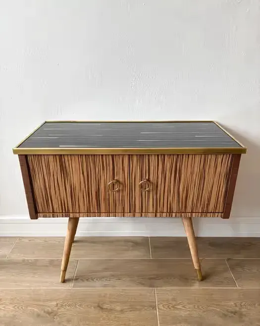 Odświeżona szafka komódka pomocnik konsola vintage retro prl loft — praca twórcy www.vtw.pl na Freshwall Marketplace