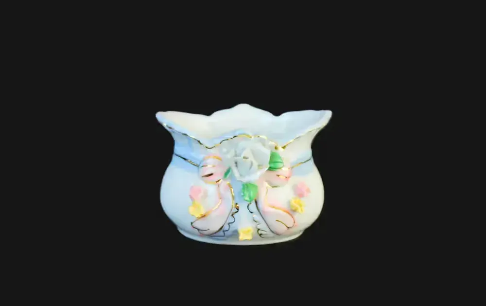 osłonka doniczka szkatułka porcelana kwiaty róże złoto cottage francja — praca twórcy Agnieszka na Freshwall Marketplace