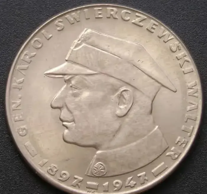 Polska 10 złotych 1967 - Karol Świerczewski - Walter - stan 1/2 — praca twórcy Andres na Freshwall Marketplace