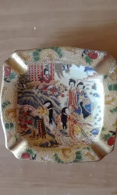 Popielniczka porcelanowa porcelana — praca twórcy Monika na Freshwall Marketplace