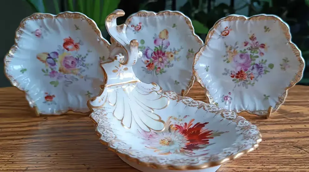 Porcelanowy zestaw paterek - Helena Wolfsohn, Dresden. — praca twórcy Renata na Freshwall Marketplace
