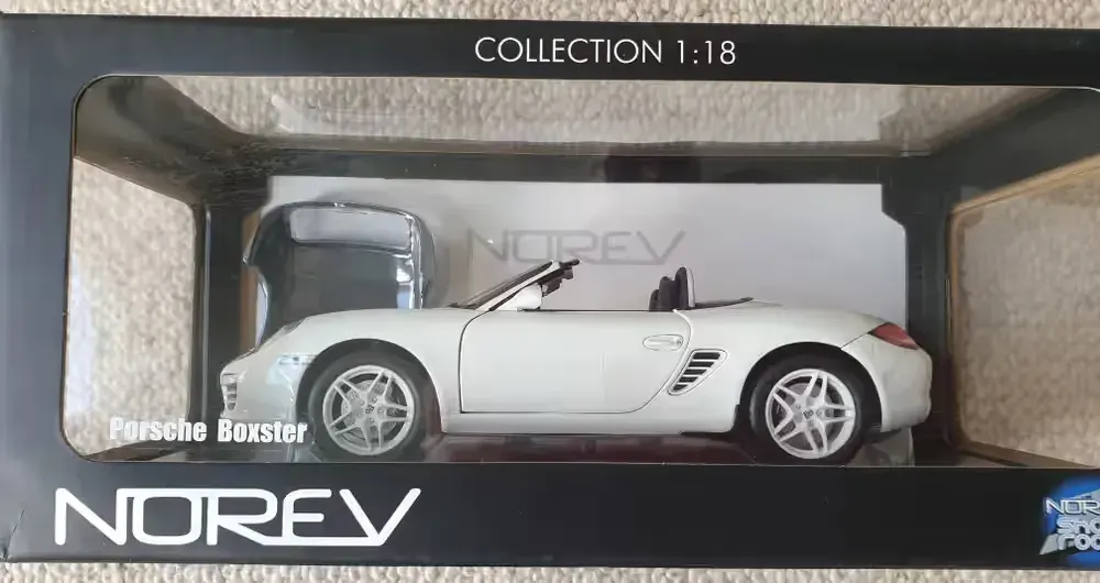 Porsche boxter 1:18 norev dealer — praca twórcy maciej na Freshwall Marketplace