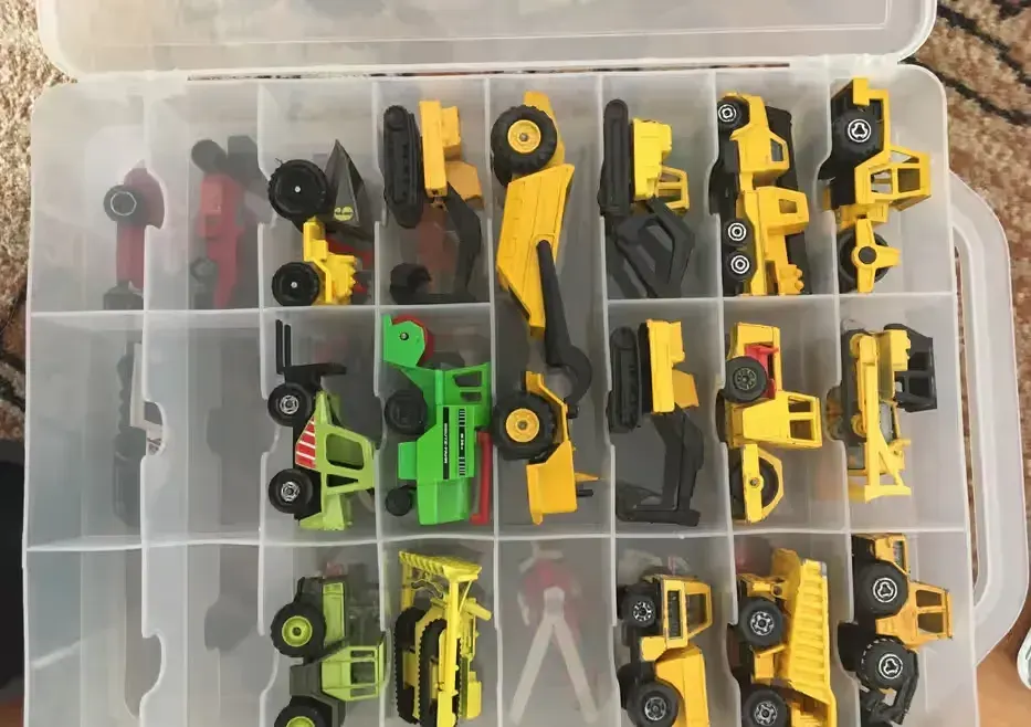 Siku Matchbox Majorette koparka ciągnik wózek widłowy — praca twórcy Paweł na Freshwall Marketplace