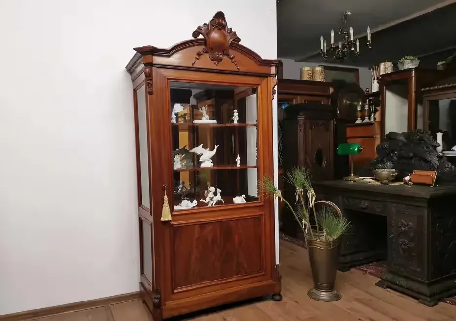 Śliczna ludwikowska witryna serwantka  antyk 968/2026 — praca twórcy Jakub na Freshwall Marketplace