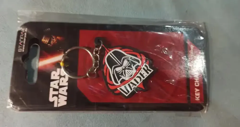 STAR WARS Vader breloczek pamiątka  gadżet — praca twórcy Ada na Freshwall Marketplace