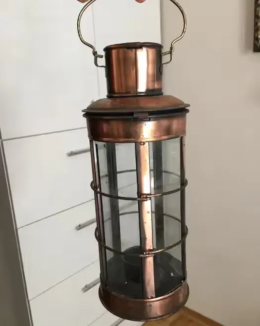 Stara metalowa miedziana lampion/ latarnia z uchwytem vintage — praca twórcy Dagmara na Freshwall Marketplace