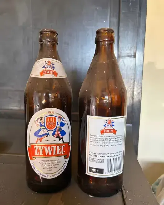 Stare butelki piwo Żywiec (lata 1990) — praca twórcy Katarzyna na Freshwall Marketplace