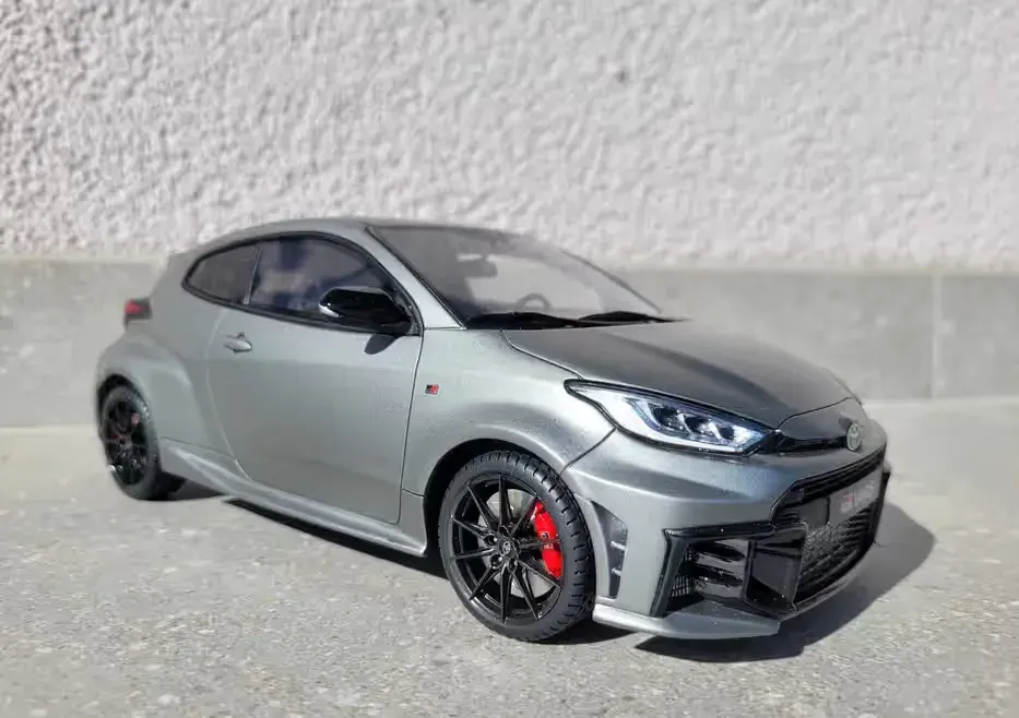 Toyota Yaris GR 2024 1/18 ottomobile — praca twórcy Mariusz na Freshwall Marketplace