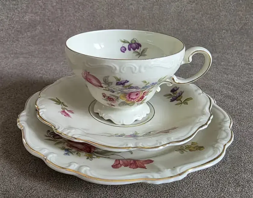 Trio, filiżanka, Rosenthal, Pompadour — praca twórcy Maciej Majcher na Freshwall Marketplace