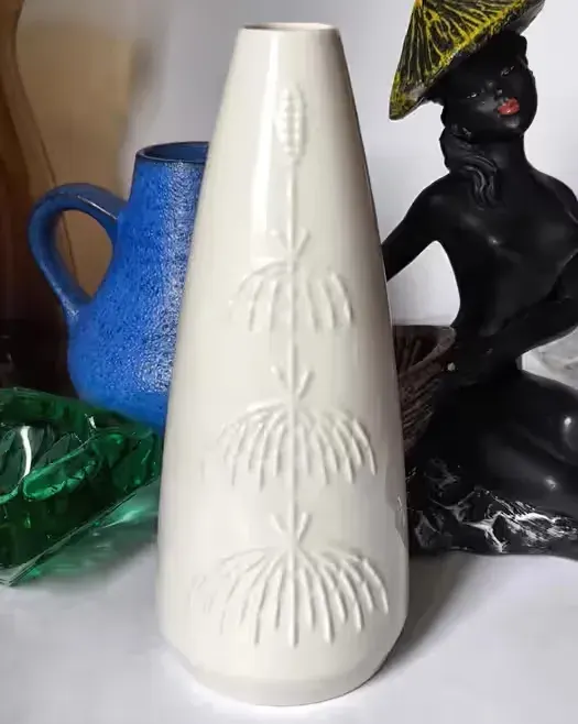 Wazon Sgrafo Modern piękna stara porcelana — praca twórcy Marzena na Freshwall Marketplace