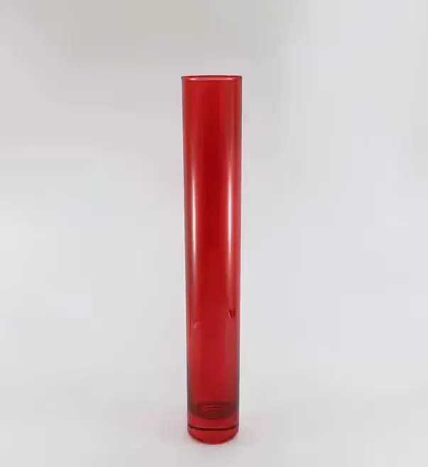 Wazon - szkło rubinowe barwione w masie - wysokość 39,5 cm — praca twórcy Second Hand na Freshwall Marketplace