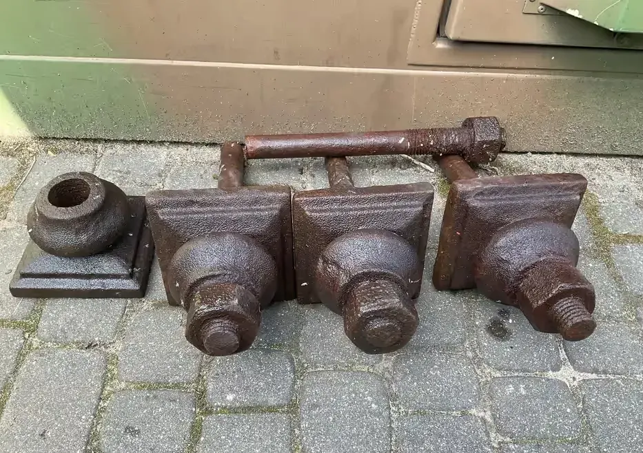 XIX wieczne elementy do wiązania murów - industrial decor — praca twórcy maciek na Freshwall Marketplace