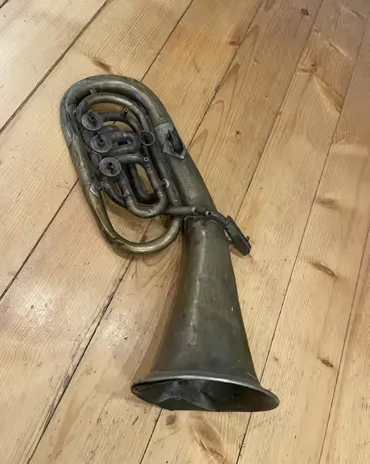 Zabytkowy baryton V. F. Červený Königgrätz ok. 1900 r. – antyk, instrument dęty — praca twórcy Wiktor Juszczyk na Freshwall Marketplace