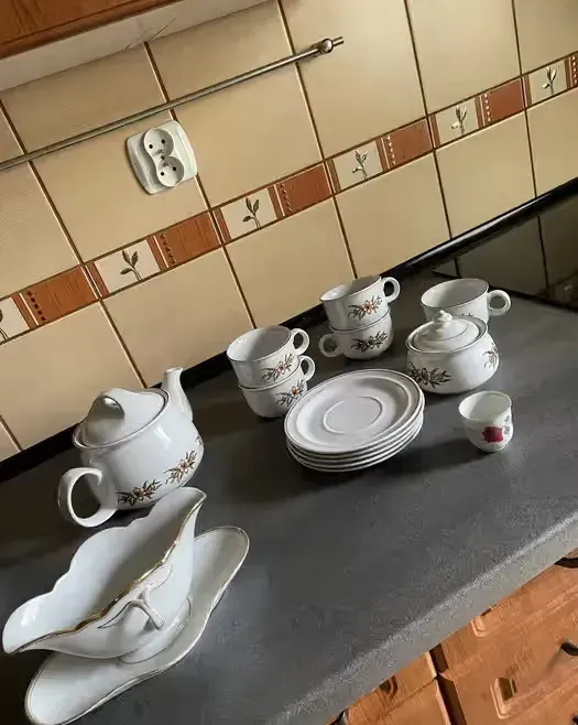Zastawa porcelanowa sniadaniowa — praca twórcy Tomasz na Freshwall Marketplace