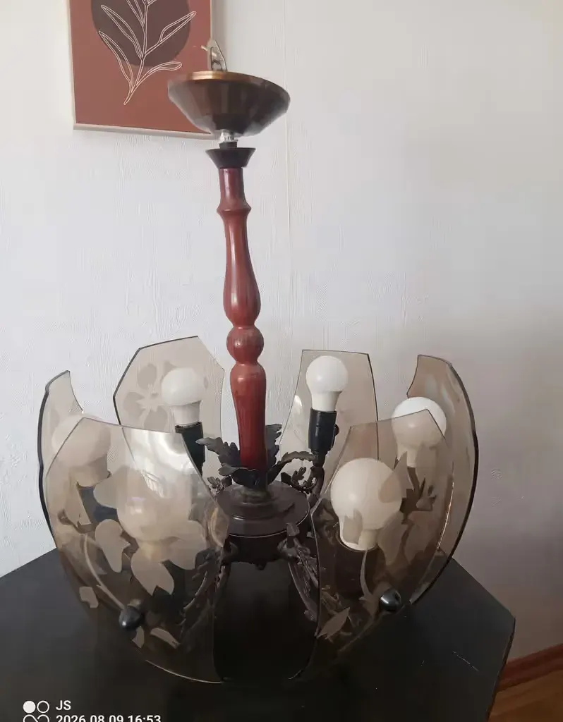 Lampa sufitowa sześcioramienna — praca twórcy Joanna na Freshwall Marketplace