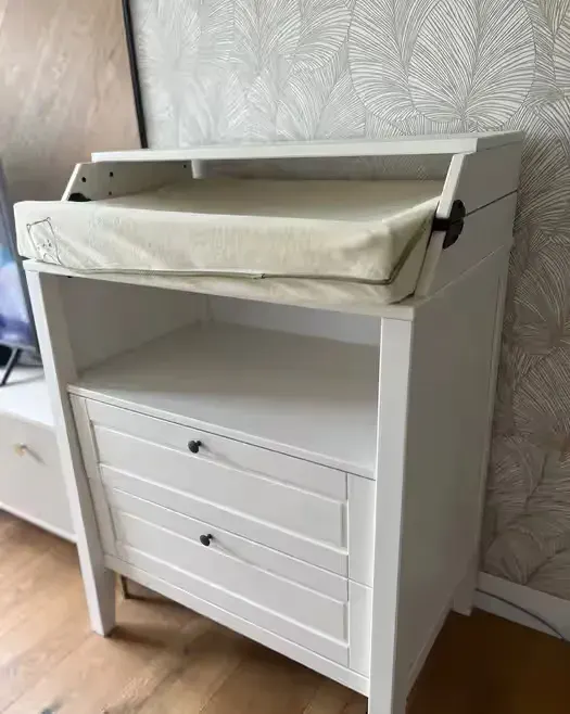 Przewijak/komoda Ikea Sundvik nieużytkowany — praca twórcy kinga na Freshwall Marketplace