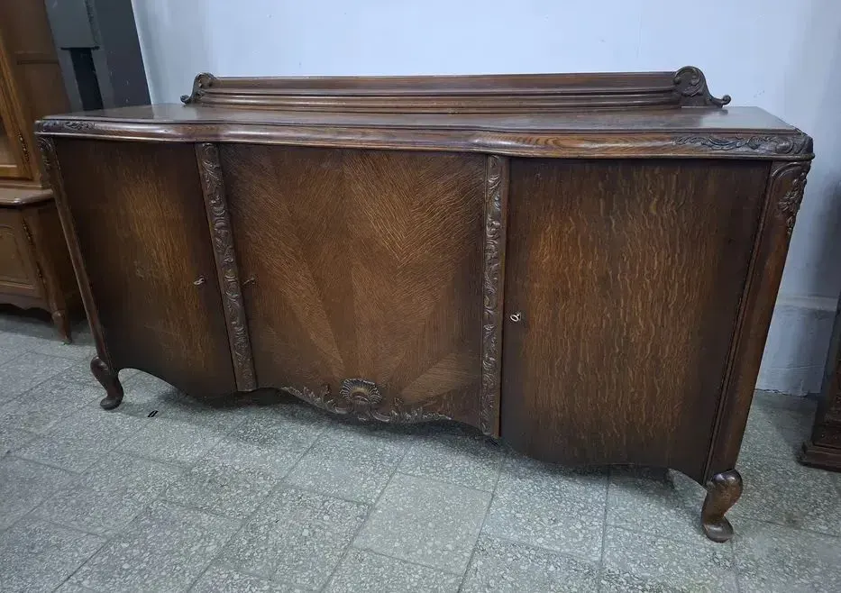 Komoda ludwikowska ciemna z Francji — praca twórcy Teresa R. na Freshwall Marketplace