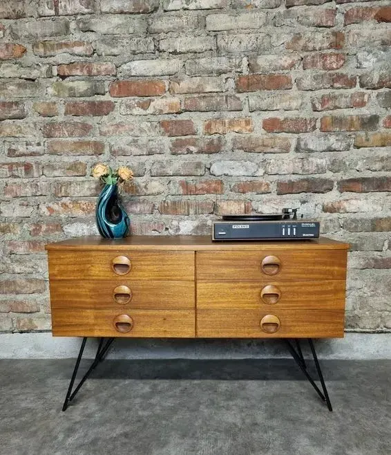 Komoda/szafka vintage prl po renowacji UNIKAT — praca twórcy Tadeusz W. na Freshwall Marketplace