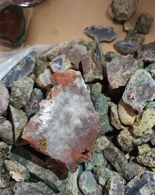 Agaty i chalcedony Płóczki Górne — praca twórcy Jakub M. na Freshwall Marketplace