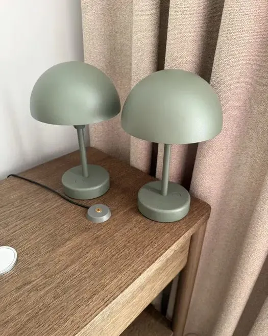 2x Lampy stołowa bezprzewodowe, zewnętrzna/ wewnetrzna ELLEN TO GO Nordlux 25cm, IP44, oliwkowa — praca twórcy Grażyna T. na Freshwall Marketplace