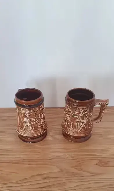 Ceramiczny kufel do piwa wygląd drewna Boleslawiec — praca twórcy Marianna W. na Freshwall Marketplace
