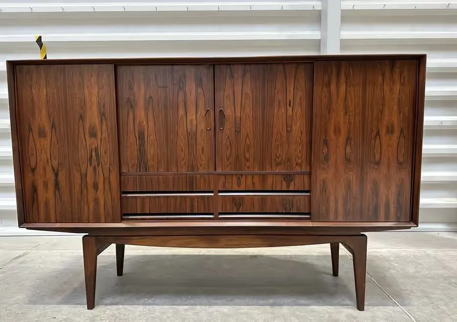 Duńska komoda , regał Highboard rosewood — praca twórcy Paweł P. na Freshwall Marketplace