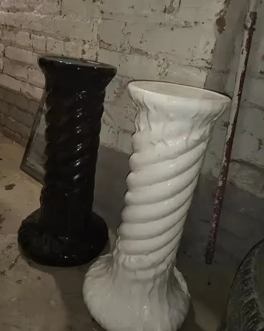 Kolumna ceramiczna. Sztuka tylko 25 zł. — praca twórcy Witold K. na Freshwall Marketplace