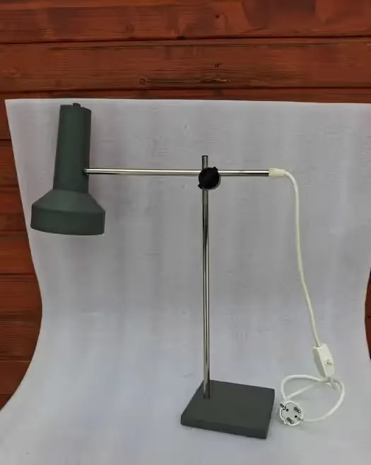 Lampka biurkowa Niemcy lata 70 — praca twórcy Hubert N. na Freshwall Marketplace