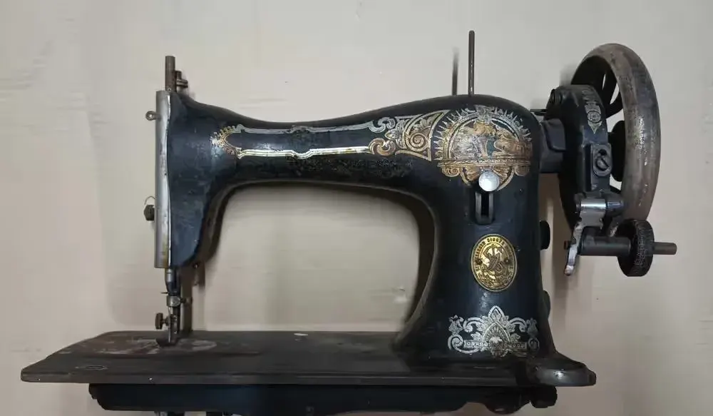 Maszynka do szycia Singer — praca twórcy Marcin W. na Freshwall Marketplace