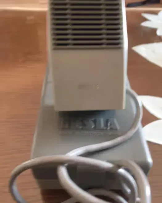 Mikrofon Kolekcjonerski Tesla — praca twórcy Bartosz S. na Freshwall Marketplace