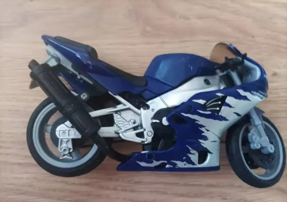 Model motoru Yamaha 1:18 — praca twórcy Michał W. na Freshwall Marketplace