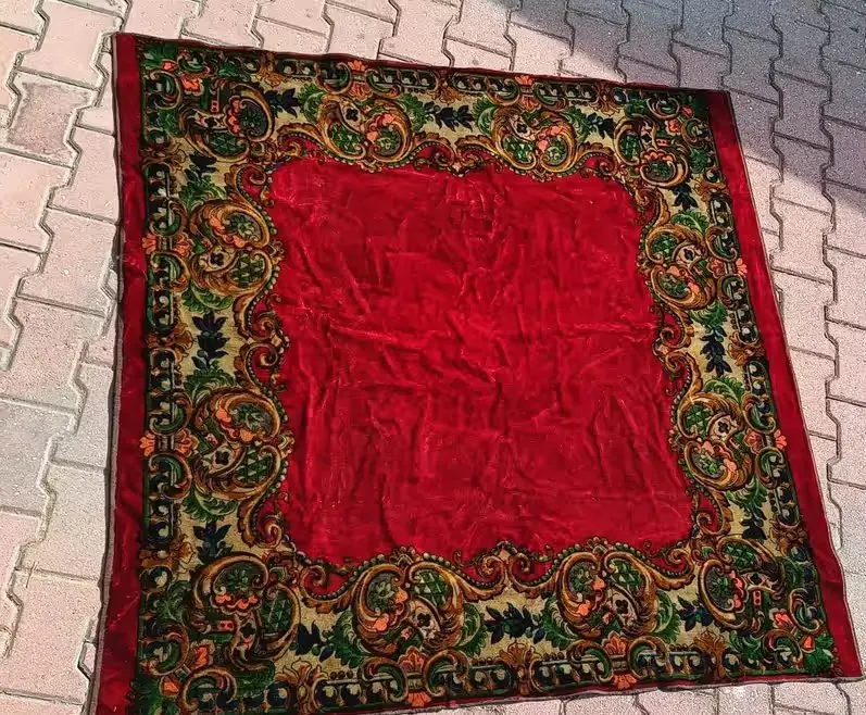 Narzuta na łóżko, kanapę/kilim/gobelin fabryki Herman Sachs — praca twórcy Mateusz W. na Freshwall Marketplace