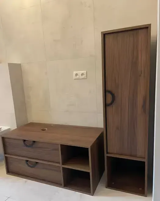Obserwuj Meble łazienkowe – zestaw „Orzech Warmia” | gotowe do montażu — praca twórcy Paulina na Freshwall Marketplace