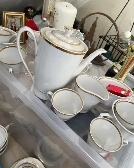 Zestaw porcelanowy — praca twórcy Marek Muszyński na Freshwall Marketplace