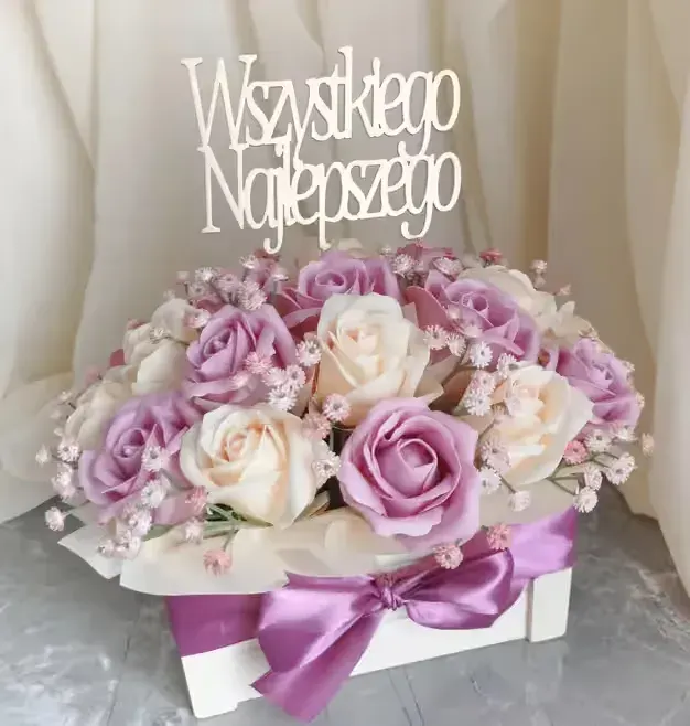 Bukiet kwiatów mydlanych flowerbox prezent — praca twórcy Irena na Freshwall Marketplace