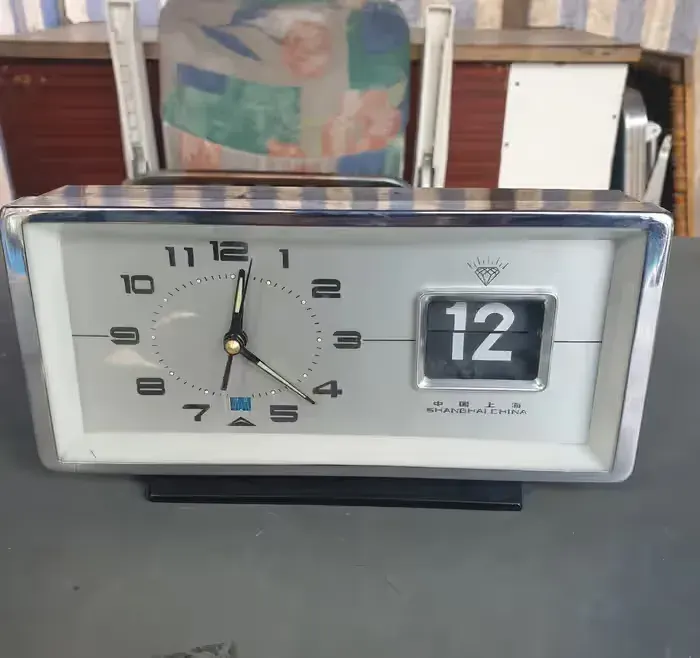 Shanghai China Diamond Clock , Mechanical Clock PRL — praca twórcy Zenek Zalewski na Freshwall Marketplace