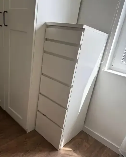 MALM Komoda, 6 szuflad, biały/lustro, 40x123 cm — praca twórcy Ada na Freshwall Marketplace