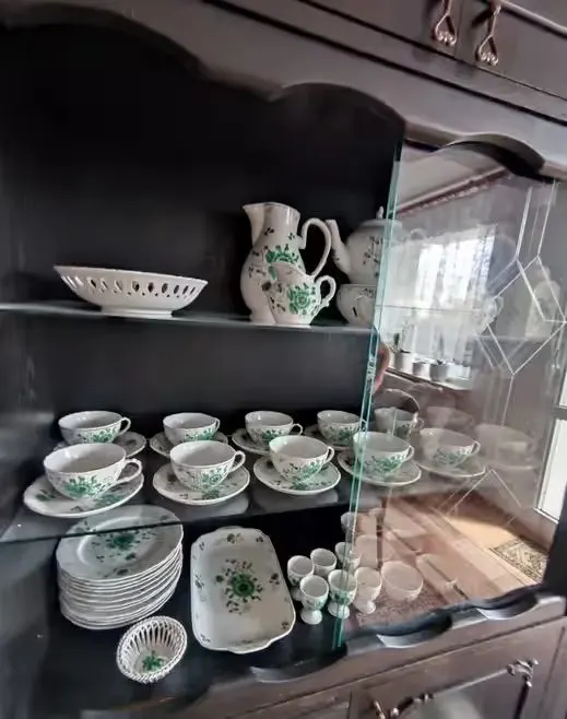 Porcelana malowana złotem Nikko ogromny zestaw — praca twórcy Barbara na Freshwall Marketplace