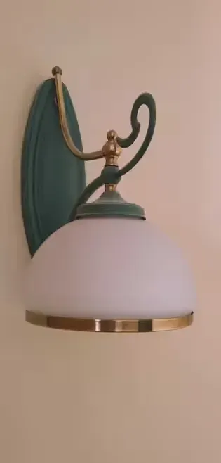 kinkiet lampa ścienna — praca twórcy iza na Freshwall Marketplace