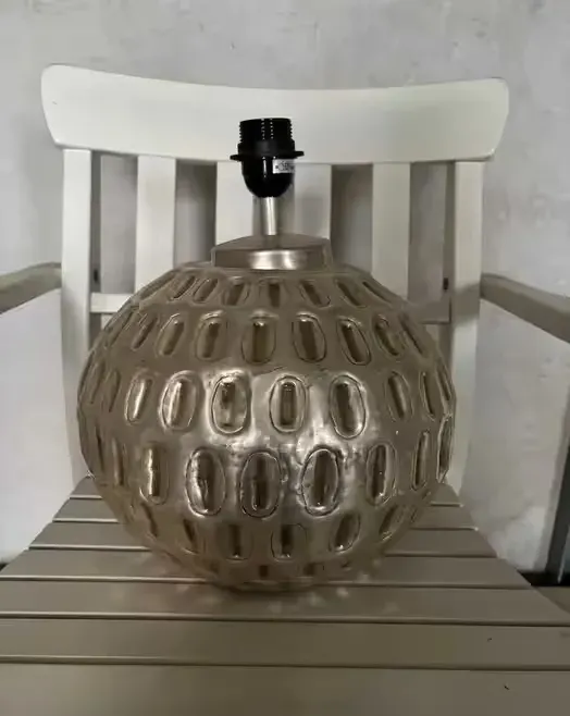 Lampa aluminiowa z Almi Decor — praca twórcy Anita M na Freshwall Marketplace