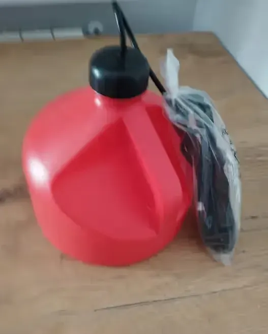 Lampa ikea z serii sammankoppla — praca twórcy szymon mielewczyk na Freshwall Marketplace