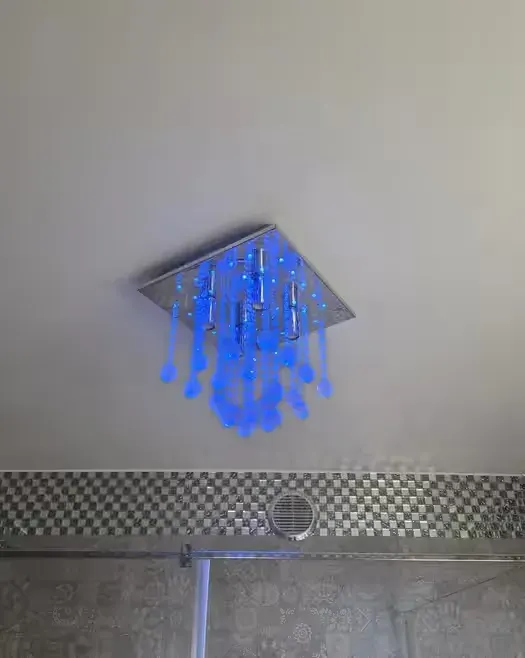 Lampa łazienkowa — praca twórcy jack77 na Freshwall Marketplace